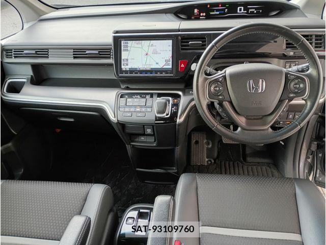 Honda STEP WGN 2017-11 6791644-1