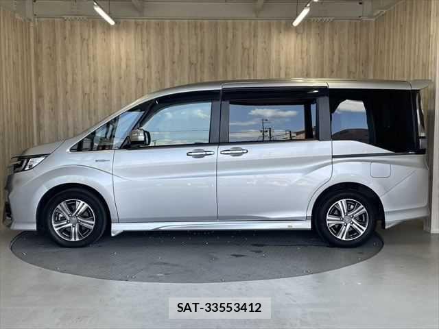 Honda STEP WGN 2017-12 6791643-20