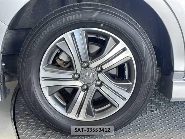 Honda STEP WGN 2017-12 6791643-27