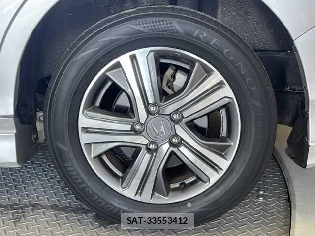 Honda STEP WGN 2017-12 6791643-29