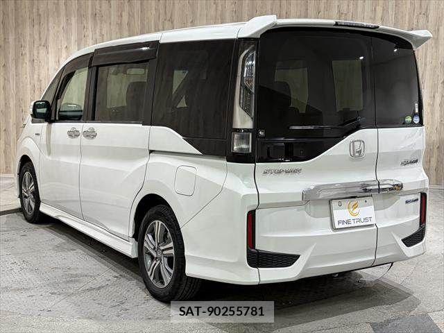 Honda STEP WGN 2017-10 6791652-23
