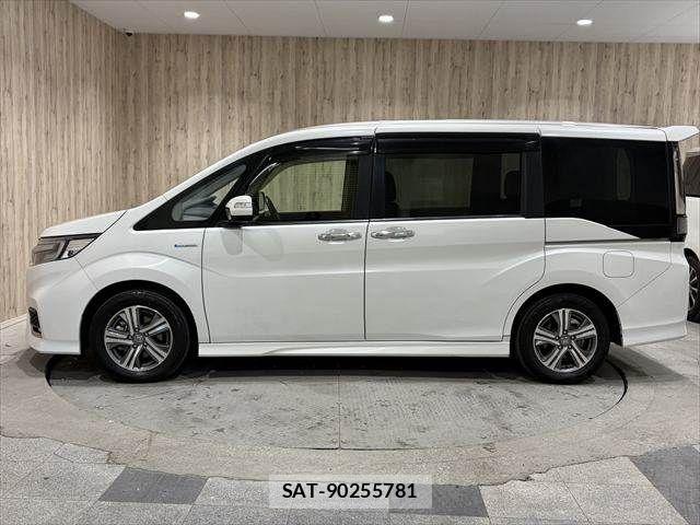Honda STEP WGN 2017-10 6791652-24