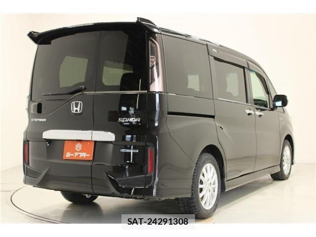 Honda STEP WGN 2018-07 6913634-11