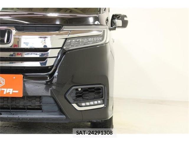 Honda STEP WGN 2018-07 6913634-13