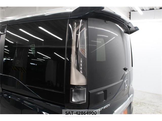 Honda STEP WGN 2018-04 6913633-17