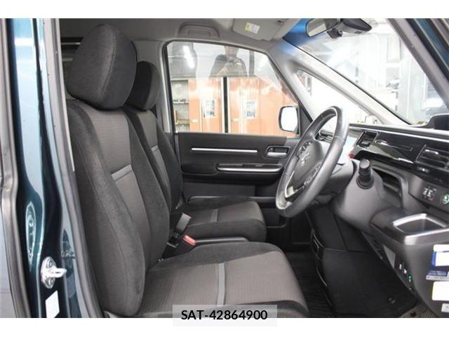 Honda STEP WGN 2018-04 6913633-28