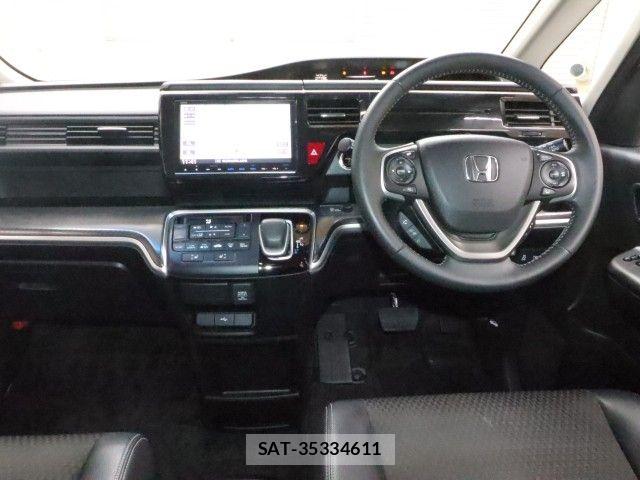 Honda STEP WGN 2017-09 6998477-2