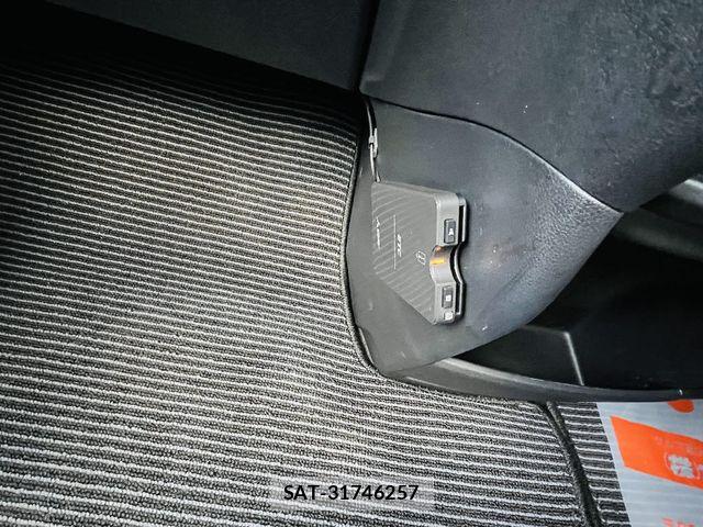 Honda STEP WGN 2019-03 7021669-19