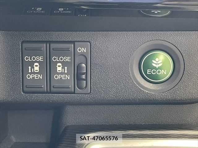 Honda STEP WGN 2017-11 7060891-9