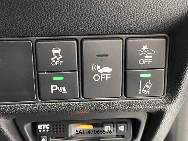 Honda STEP WGN 2017-11 7060891-8