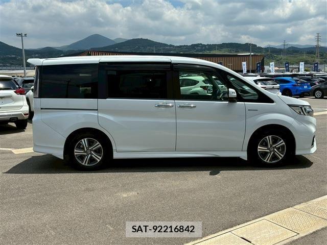 Honda STEP WGN 2019-04 7060889-9