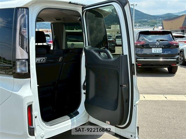 Honda STEP WGN 2019-04 7060889-19