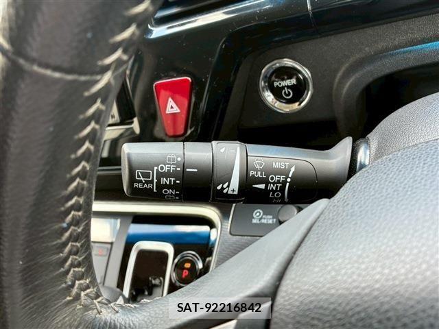 Honda STEP WGN 2019-04 7060889-24