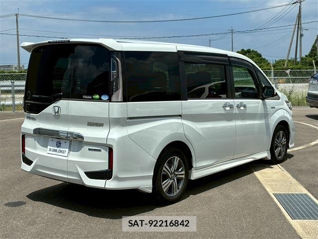 Honda STEP WGN 2019-04 7060889-5