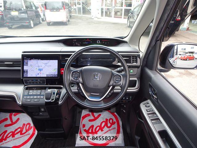 Honda STEP WGN 2018-07 7060890-1