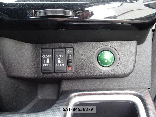Honda STEP WGN 2018-07 7060890-21