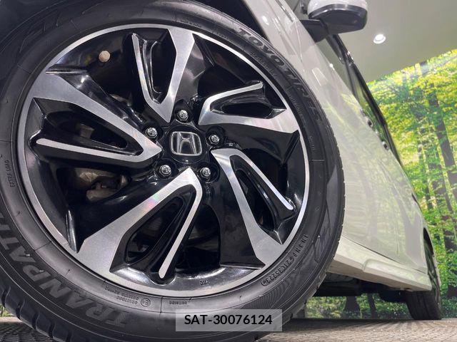 Honda STEP WGN 2018-01 7252451-14