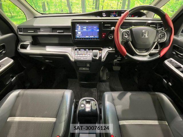 Honda STEP WGN 2018-01 7252451-1