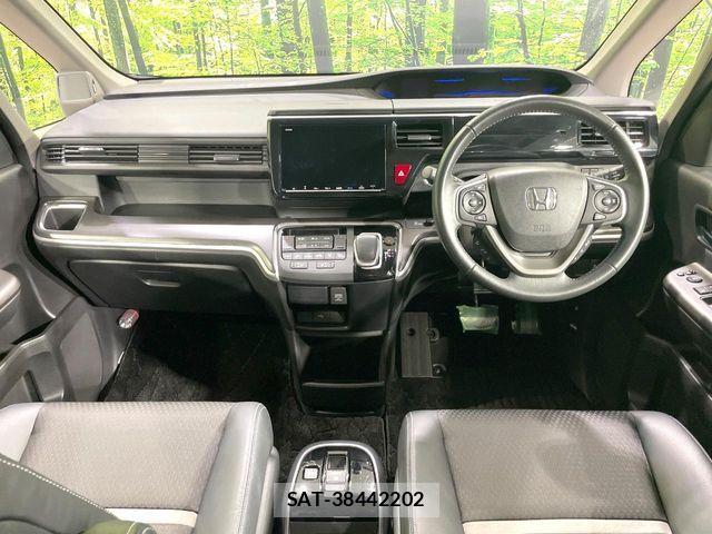Honda STEP WGN 2019-01 7273037-1