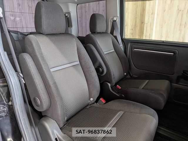 Honda STEP WGN 2017-12 7359988-11