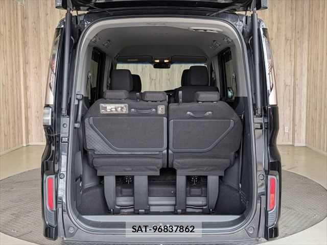 Honda STEP WGN 2017-12 7359988-12