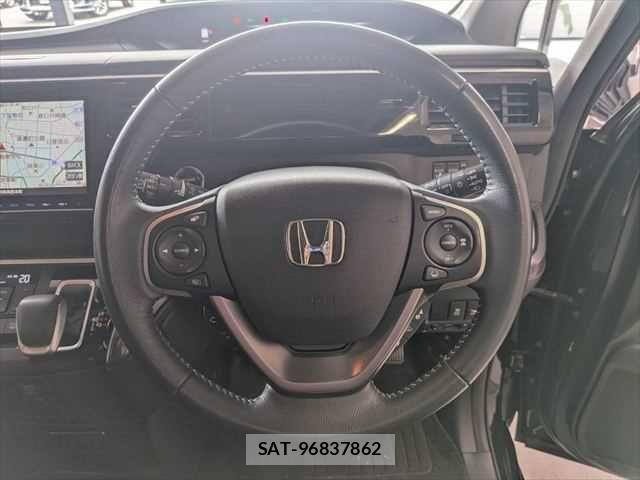 Honda STEP WGN 2017-12 7359988-13