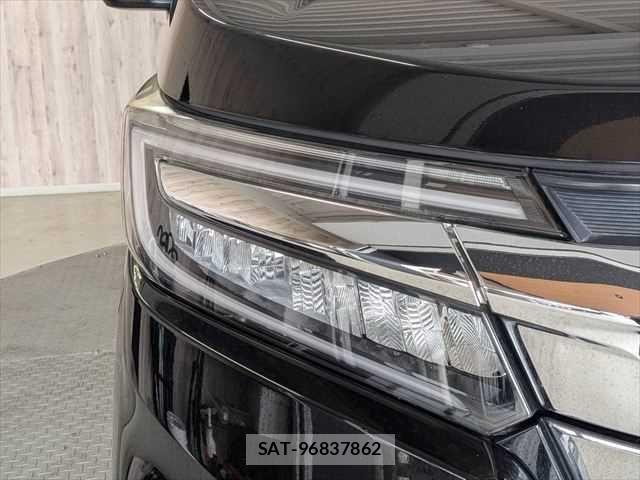 Honda STEP WGN 2017-12 7359988-25