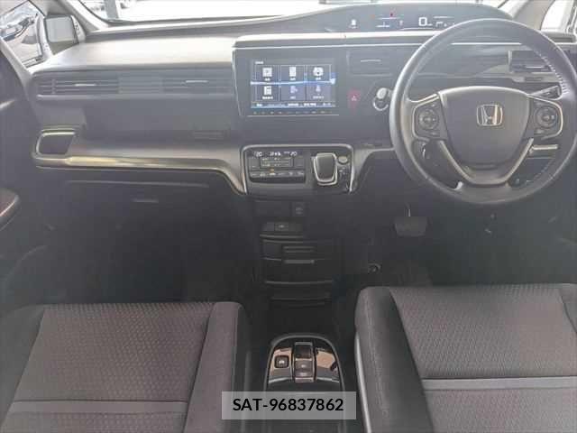 Honda STEP WGN 2017-12 7359988-2