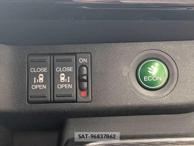 Honda STEP WGN 2017-12 7359988-7