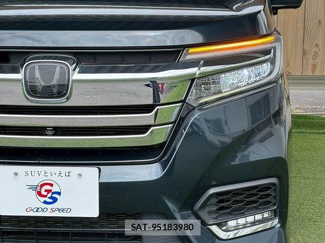 Honda STEP WGN 2021-08 7359983-18