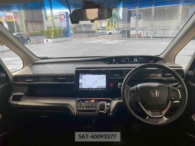 Honda STEP WGN 2018-03 7503060-2