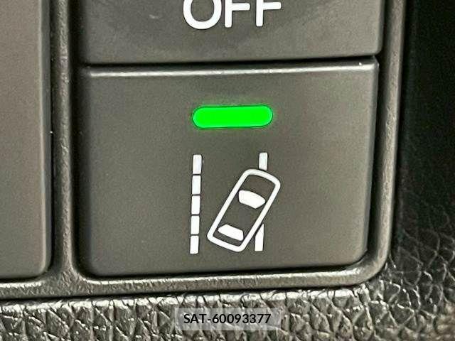 Honda STEP WGN 2018-03 7503060-5