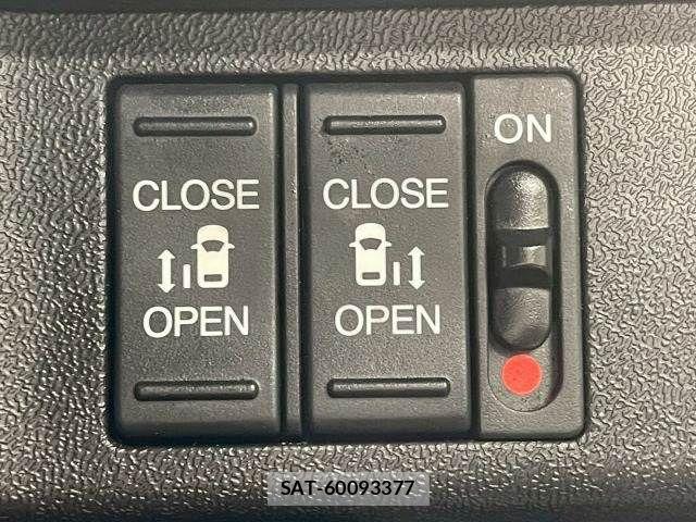Honda STEP WGN 2018-03 7503060-7
