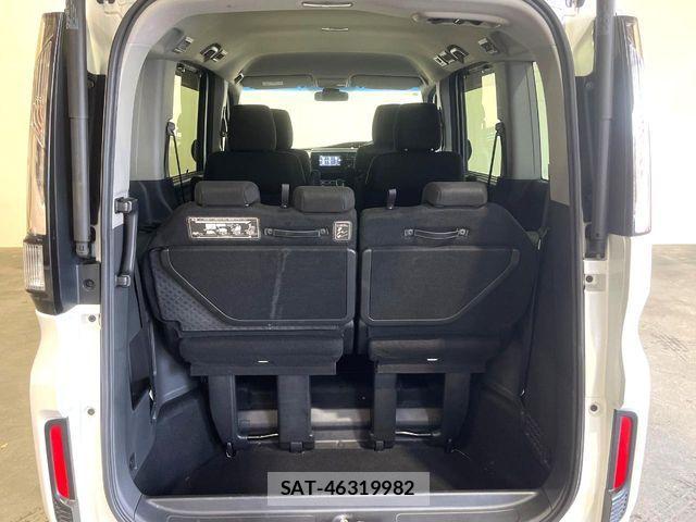 Honda STEP WGN 2019-07 7620423-11