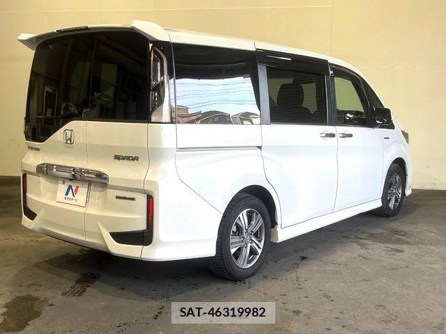 Honda STEP WGN 2019-07 7620423-19