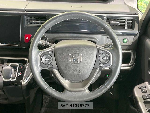 Honda STEP WGN 2018-01 7729299-7