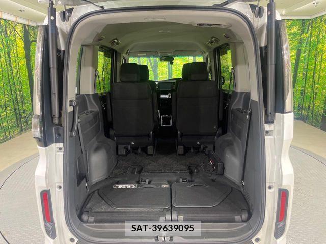 Honda STEP WGN 2017-11 7729302-9