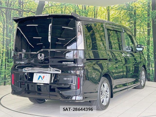 Honda STEP WGN 2018-03 7789512-16