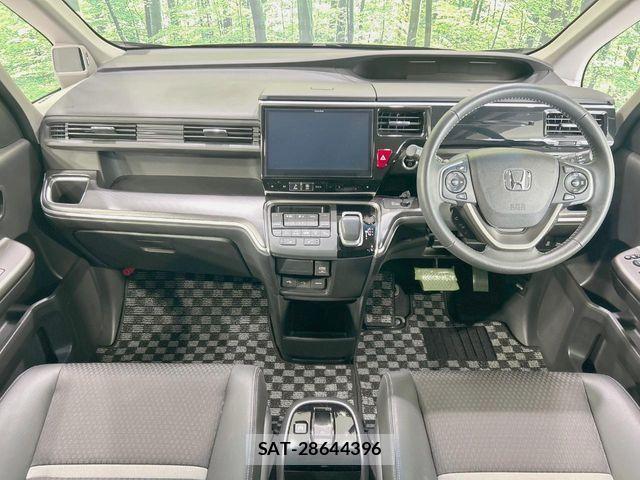 Honda STEP WGN 2018-03 7789512-1