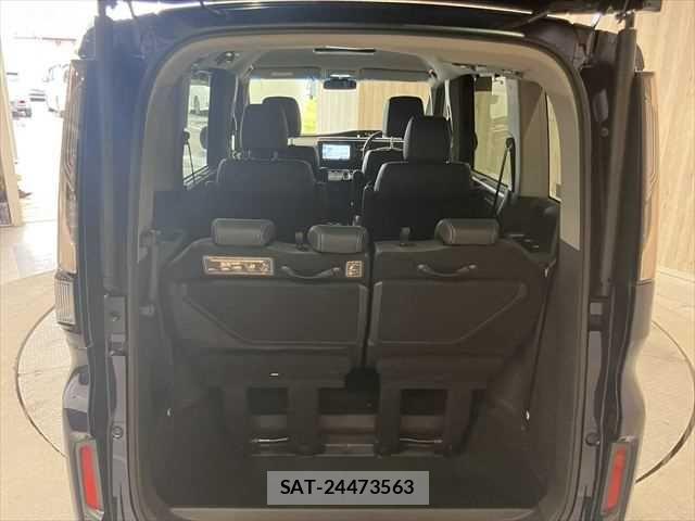 Honda STEP WGN 2017-10 7879712-12