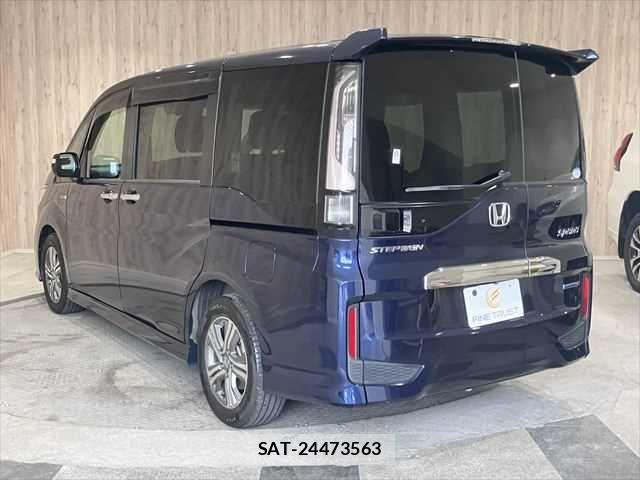 Honda STEP WGN 2017-10 7879712-22