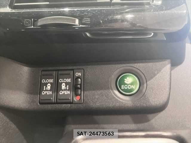 Honda STEP WGN 2017-10 7879712-7