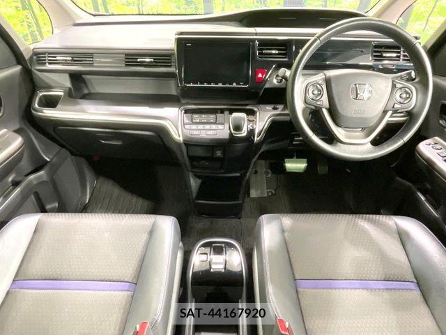 Honda STEP WGN 2019-12 7981155-1