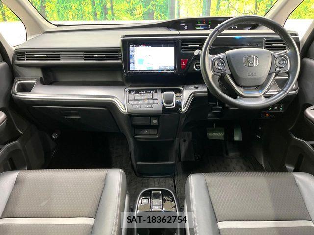Honda STEP WGN 2019-06 7981154-1