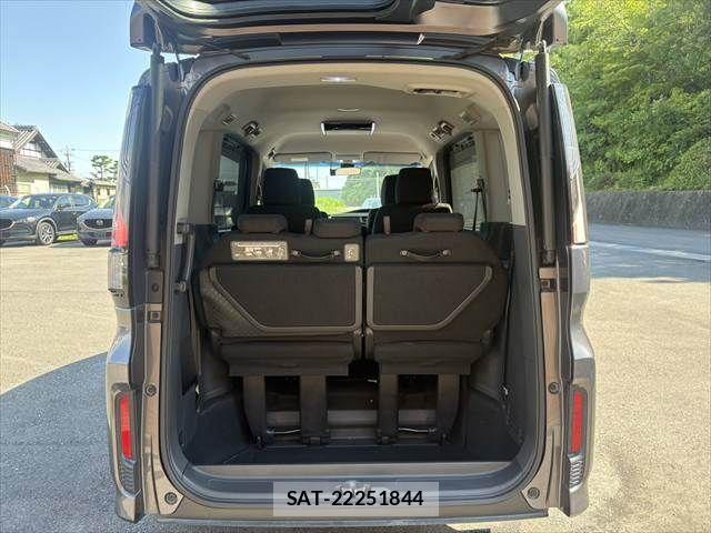 Honda STEP WGN 2019-09 8038508-13