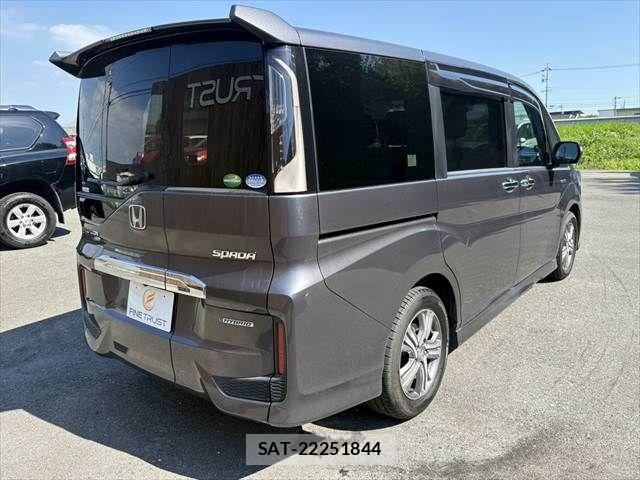 Honda STEP WGN 2019-09 8038508-21