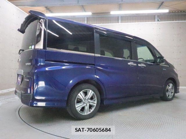 Honda STEP WGN 2018-07 8038506-1