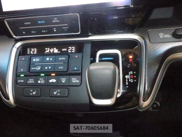 Honda STEP WGN 2018-07 8038506-22