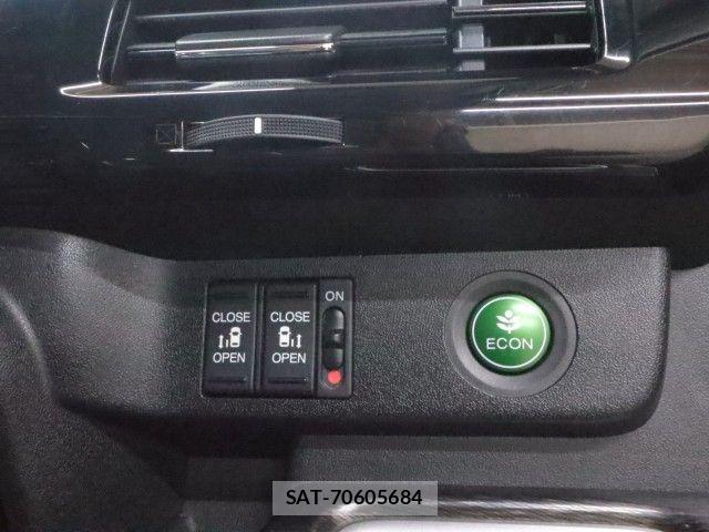 Honda STEP WGN 2018-07 8038506-27