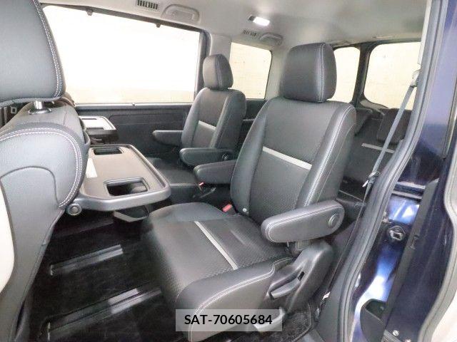 Honda STEP WGN 2018-07 8038506-7